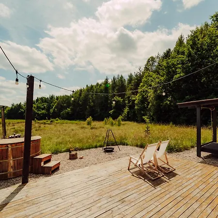 Nowoczesne Na Lace - Sauna & Balia & Jacuzzi - Polanaglamp بيت للعطل
