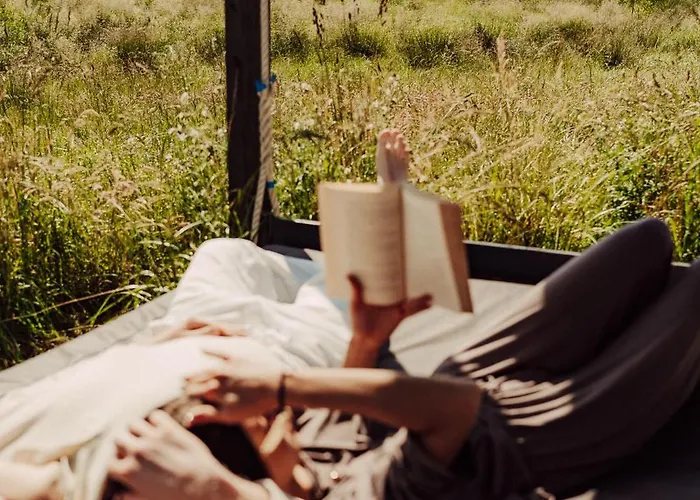 Nowoczesne Na Lace & Na Drzewie - Kolobrzeg - Sauna & Balia - Polanaglamp Сasa de vacaciones