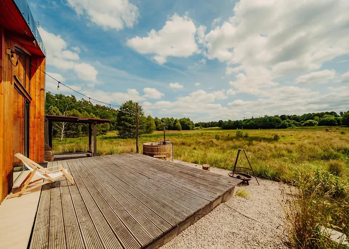 Nowoczesne Na Lace & Na Drzewie - Kolobrzeg - Sauna & Balia - Polanaglamp Сasa de vacaciones *