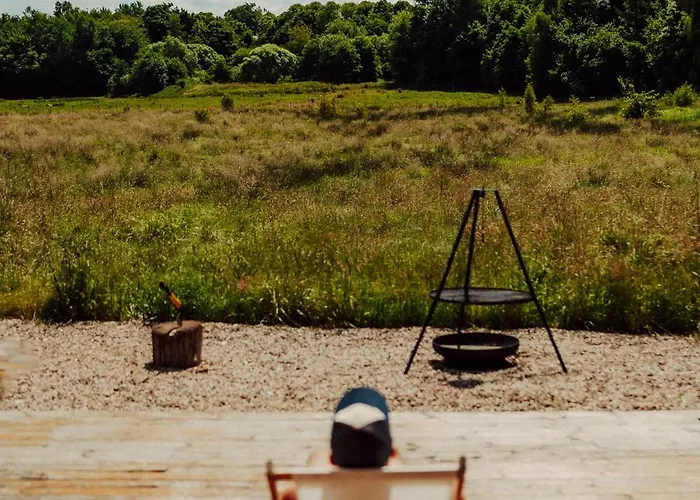 Nowoczesne Na Lace & Na Drzewie - Kolobrzeg - Sauna & Balia - Polanaglamp Сasa de vacaciones