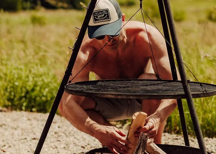 Nowoczesne Na Lace & Na Drzewie - Kolobrzeg - Sauna & Balia - Polanaglamp Сasa de vacaciones Niezyn